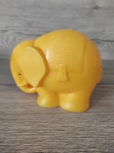 Retro plastová kasička Směr slon